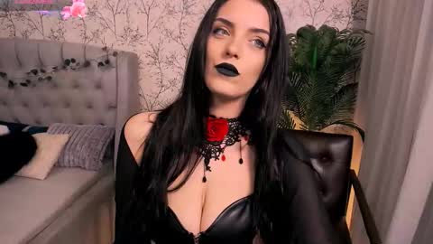 Emily online show from 10.11.25