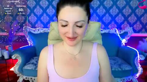 Snapshot of missrossi chatting on 05.18.26 missrossi online show from 05.18.26