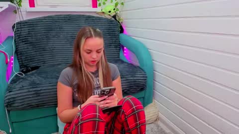 . online show from 11.25.25