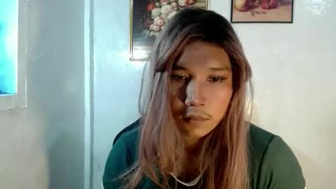 Snapshot of misssam69 chatting on 12.21.25 sam online show from 12.21.25