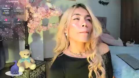 Snapshot of misssofiia_7 chatting on 07.05.26 ... Independent model online show from 07.05.26