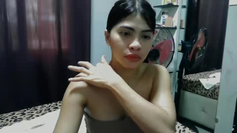 Snapshot of missunknownxoxo chatting on 06.13.26 sofia online show from 06.13.26