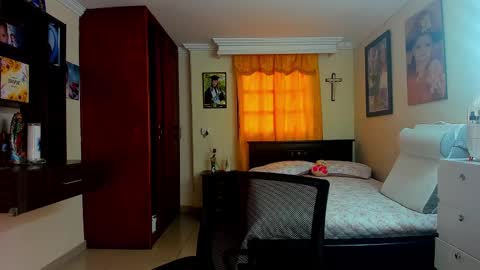 missvalery1 online show from 09.08.25