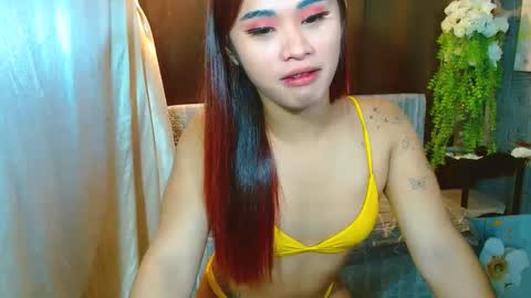 Snapshot of missviolet11 chatting on 12.11.24 SweetViolet online show from 12.11.24