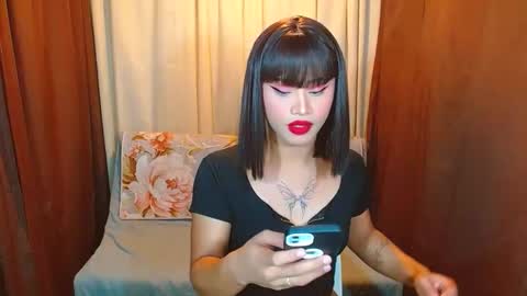 Snapshot of missviolet11 chatting on 10.09.25 SweetViolet online show from 10.09.25