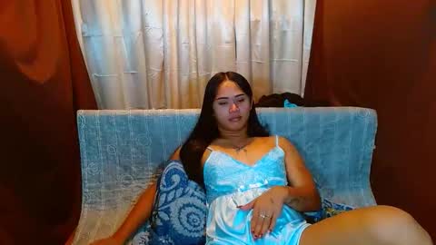 Snapshot of missviolet11 chatting on 12.05.25 SweetViolet online show from 12.05.25