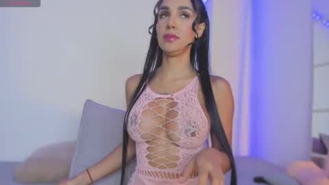 Violetta online show from 10.22.25