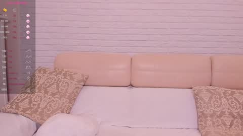 Snapshot of missxcaprice chatting on 01.29.25 missxcaprice online show from 01.29.25