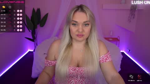 Snapshot of missyymartinezz chatting on 12.09.24 Amely online show from 12.09.24