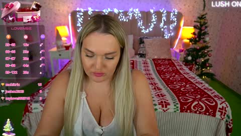 Snapshot of missyymartinezz chatting on 12.30.24 Amely online show from 12.30.24