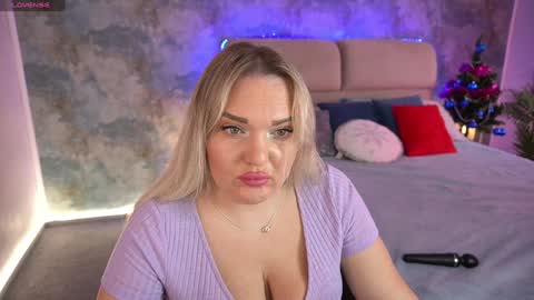 Snapshot of missyymartinezz chatting on 01.09.25 Amely online show from 01.09.25