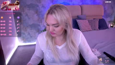 Snapshot of missyymartinezz chatting on 03.06.25 Amely online show from 03.06.25