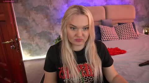 Snapshot of missyymartinezz chatting on 03.09.25 Amely online show from 03.09.25
