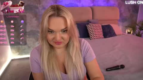 Snapshot of missyymartinezz chatting on 03.10.25 Amely online show from 03.10.25