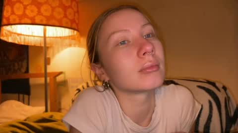 Snapshot of misszlataa chatting on 03.09.25 Zlata online show from 03.09.25