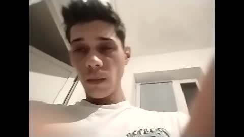 Snapshot of misteriosoxragazzo chatting on 10.09.25 MisteriosoXragazzoX online show from 10.09.25