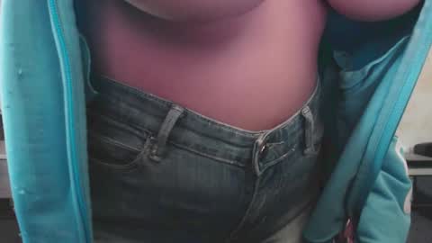 Snapshot of misteryland chatting on 12.08.24 Brina online show from 12.08.24