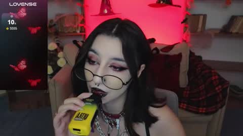 Marcelline online show from 10.17.25