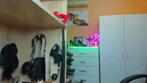 Mistress Kristi online show from 12.18.25