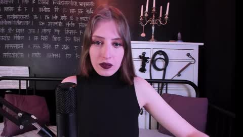 Snapshot of mistress_marlene chatting on 05.08.26 Mistress Marlene online show from 05.08.26