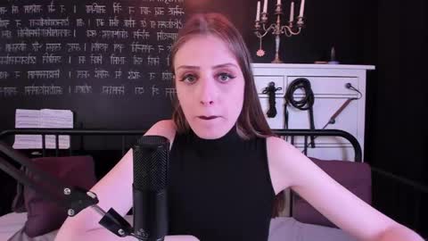 Snapshot of mistress_marlene chatting on 05.11.26 Mistress Marlene online show from 05.11.26