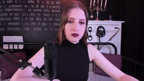 Snapshot of mistress_marlene chatting on 05.18.26 Mistress Marlene online show from 05.18.26