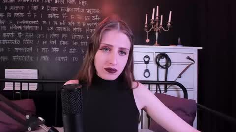 Snapshot of mistress_marlene chatting on 05.25.26 Mistress Marlene online show from 05.25.26