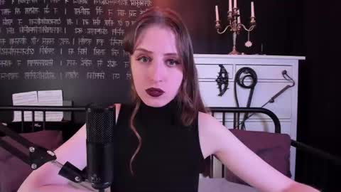 Snapshot of mistress_marlene chatting on 06.26.26 Mistress Marlene online show from 06.26.26