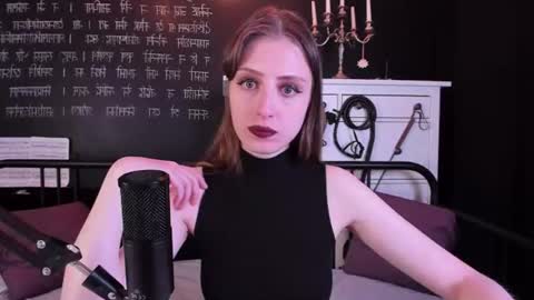 Snapshot of mistress_marlene chatting on 07.11.26 Mistress Marlene online show from 07.11.26