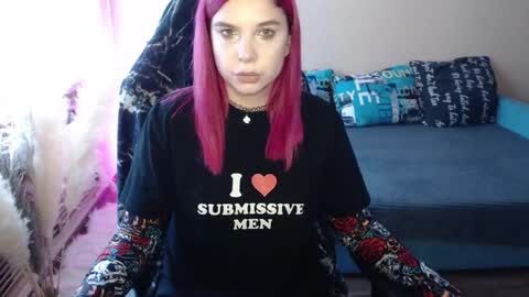 Snapshot of mistressbailey_x chatting on 09.17.25 Miss Bailey online show from 09.17.25
