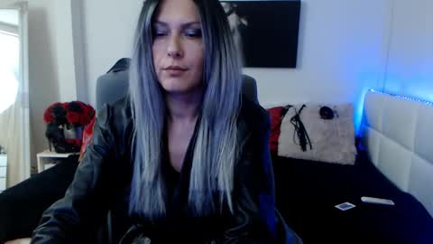 MistressEvelyn  online show from 01.22.25