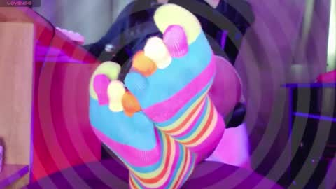 Snapshot of mistressjm_ chatting on 06.19.26 Jhadee online show from 06.19.26