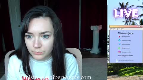 Snapshot of mistressjuniper chatting on 01.31.26 Mistress June online show from 01.31.26