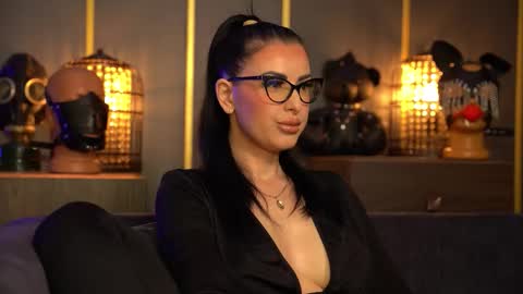 Mistress Kelly online show from 03.25.26