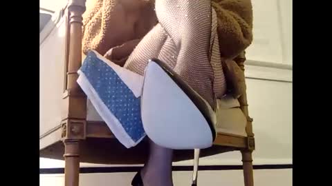 Snapshot of mistressred8 chatting on 09.24.25 Mistress Red online show from 09.24.25