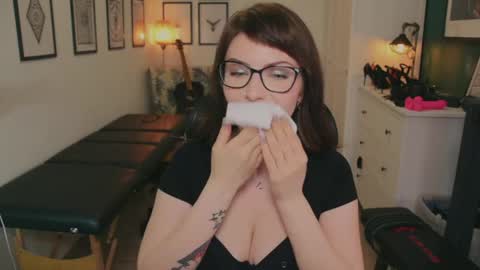 SANDY online show from 04.22.26