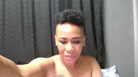Snapshot of mistressshirleyx chatting on 03.10.26 mistressshirleyx online show from 03.10.26