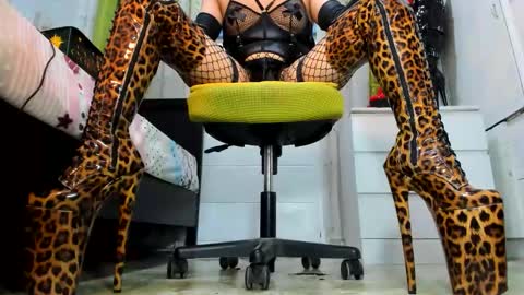 Tiffany online show from 11.15.25