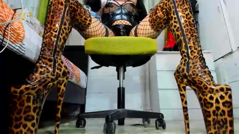 Tiffany online show from 12.22.25