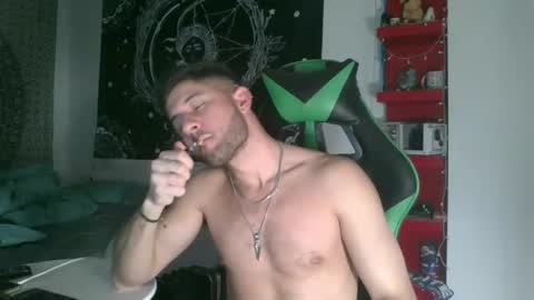 Snapshot of mistxss chatting on 01.09.25 mistxss online show from 01.09.25