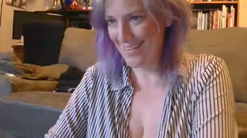 Snapshot of mistymountains96 chatting on 05.06.26 Misty Mountains online show from 05.06.26