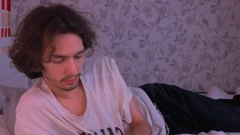 Snapshot of mitchelkors chatting on 04.06.26 MitchelKors online show from 04.06.26