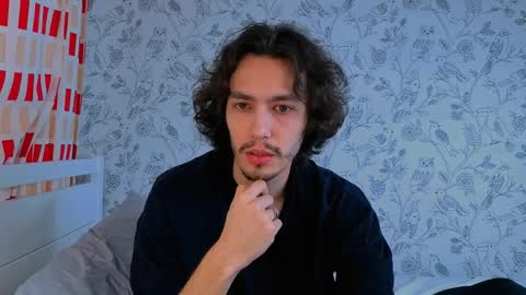 Snapshot of mitchelkors chatting on 04.09.26 MitchelKors online show from 04.09.26