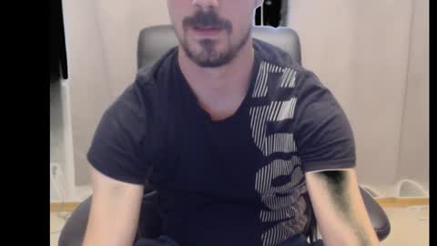 Snapshot of mitsch01 chatting on 09.11.25 Mitsch online show from 09.11.25