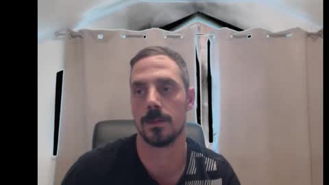 Snapshot of mitsch01 chatting on 09.12.25 Mitsch online show from 09.12.25