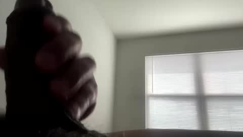 Snapshot of mixed7up chatting on 12.16.25 mixed7up online show from 12.16.25