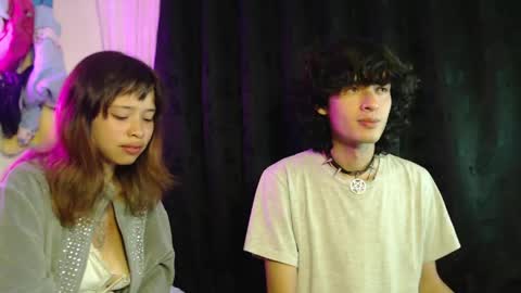 Snapshot of mixipeach chatting on 04.14.26 Naomi and Nekorii online show from 04.14.26