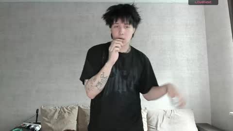 Snapshot of miya_meow_miku chatting on 11.16.25 MeowMiku online show from 11.16.25