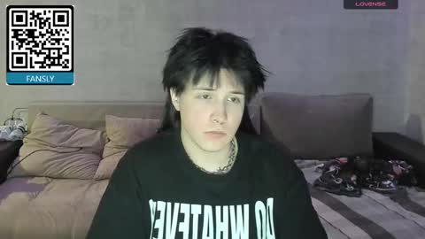 Snapshot of miya_meow_miku chatting on 11.20.25 MeowMiku online show from 11.20.25