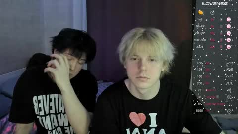 Snapshot of miya_meow_miku chatting on 12.04.25 MeowMiku online show from 12.04.25